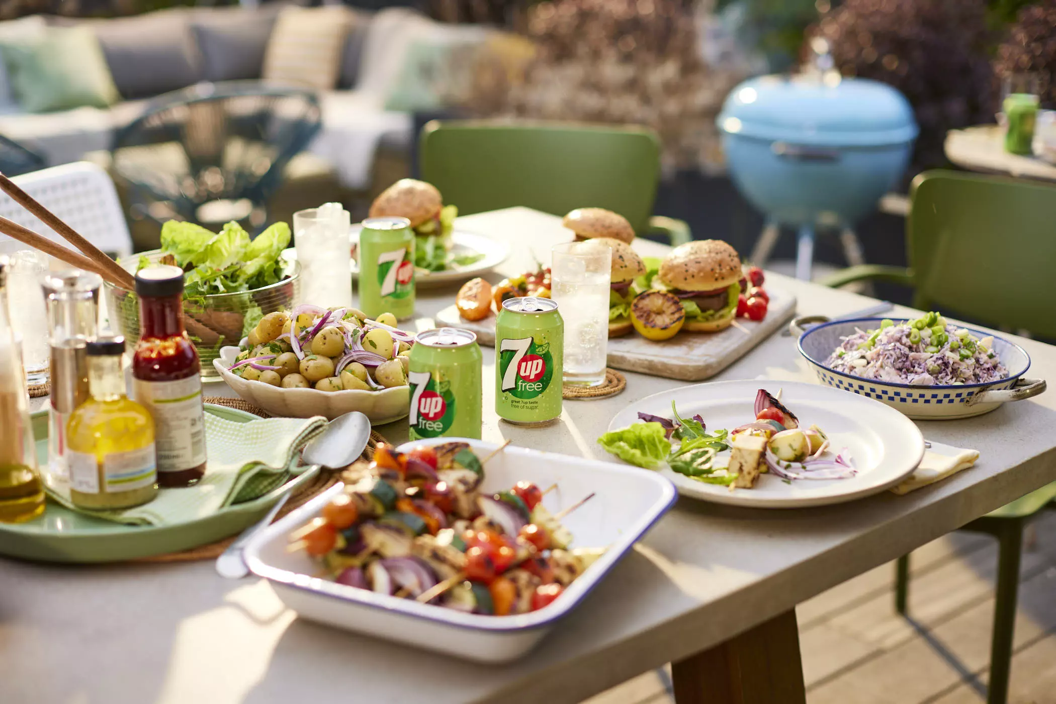 2022 03 16 pepsico 7up shot 11 bbq packshot free can 003 Jack Terry 7UP - Friends Food Fizz